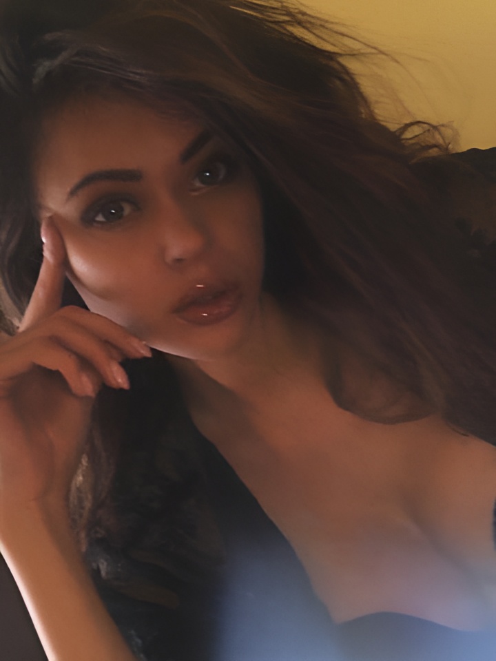 Зита привлекальеная девушка из Обнинска цена от 1500 руб